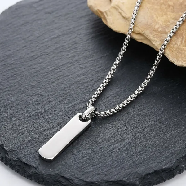 Silver_Metal_Necklace_For_Men