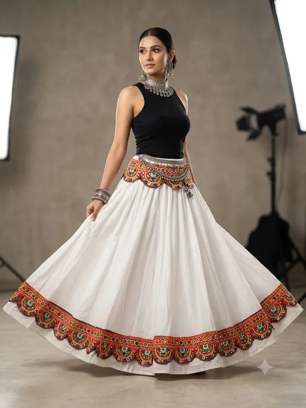 White_Kacchi_Work_Skirt