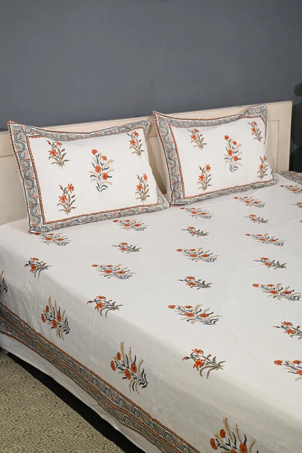 Multicolor_Handloom_Textured_Cotton_Double_Bedsheet_With_Pillow_Covers_For_Bedroom__TC_400