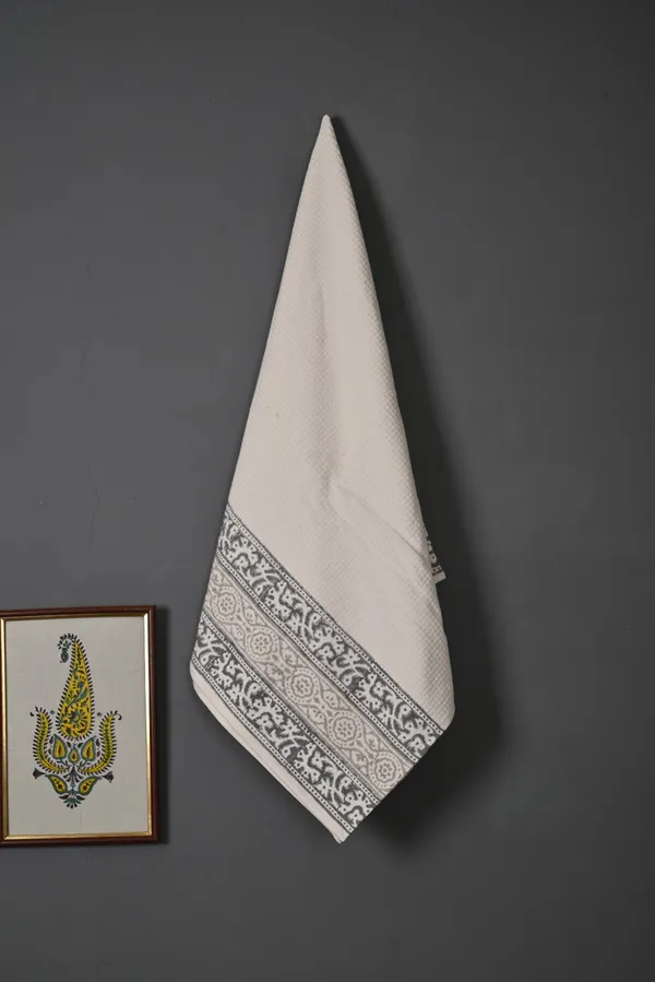 White_Premium_Cotton_Luxury_Waffle_Terry_Towel_For_Bathroom