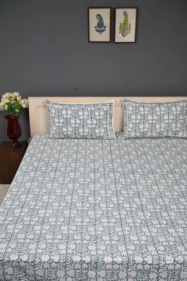 White_And_Grey_Authentic_Premium_Quality_Cotton_Double_Bedsheet_With_Pillow_Covers_For_Bedroom__TC_400