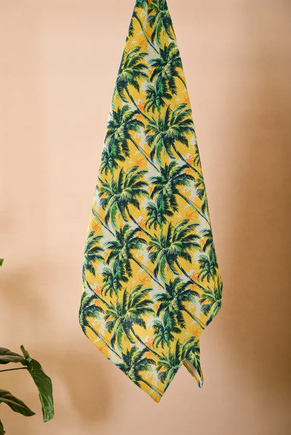 Yellow_And_Grey_Cotton_Waffle_Digital_Print_Towels_For_Bathroom