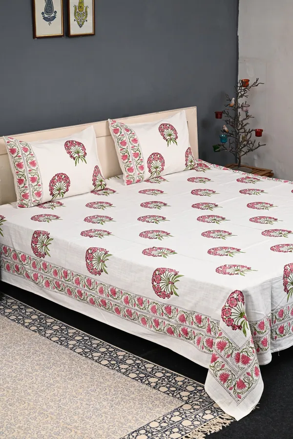 Multicolor_Handloom_Textured_Cotton_Double_Bedsheet_With_Pillow_Covers_For_Bedroom__TC_400
