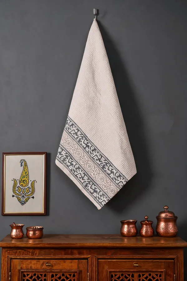 White_Premium_Cotton_Luxury_Waffle_Terry_Towel_For_Bathroom
