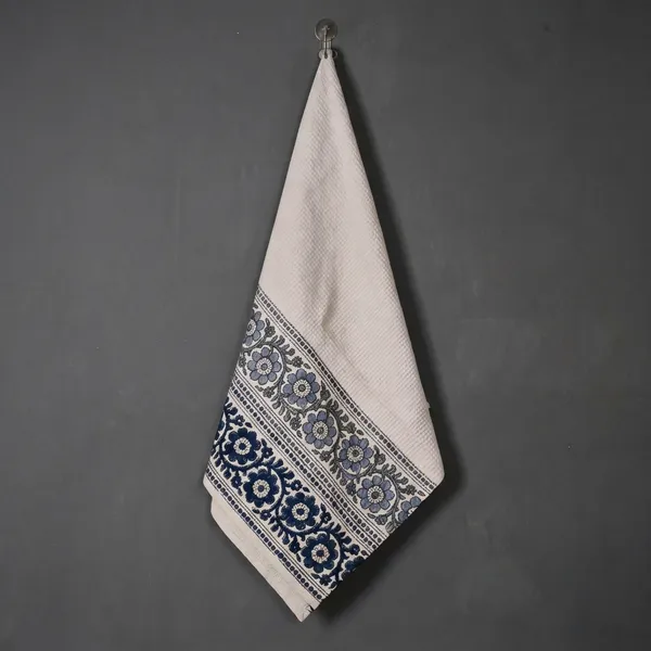 White_Premium_Cotton_Luxury_Waffle_Terry_Towel_For_Bathroom