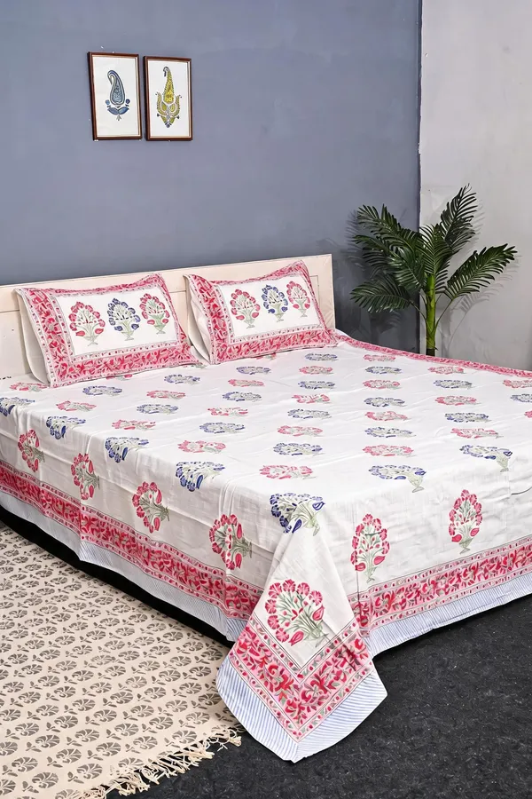 Multicolor_Handloom_Textured_Cotton_Double_Bedsheet_With_Pillow_Covers_For_Bedroom__TC_400