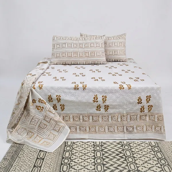 White_Handloom_Textured_Cotton_Double_Bedsheet_With_Pillow_Covers_For_Bedroom__TC_400