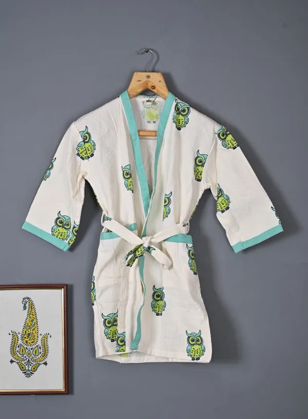 White_Waffle_Cotton_Block_Printed_Bathrobe_For_Kids