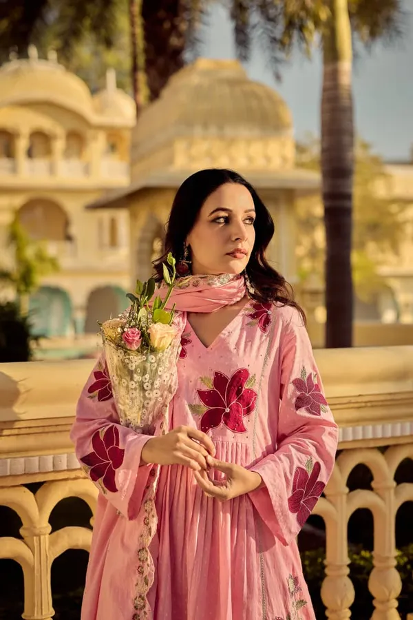 Pink_Silk_Floral_Embroidered_Anarkali_Suit_Set_For_Women