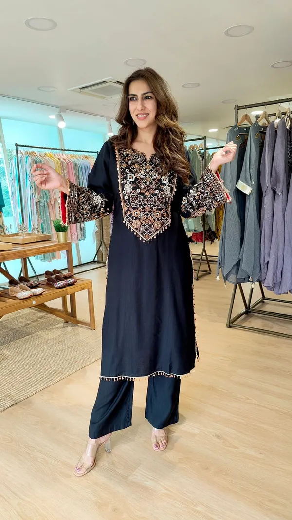 Black_Embroidered_Kurta_Palazzo_Set_for_Women