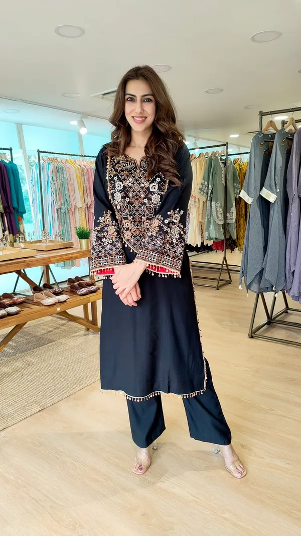 Black_Embroidered_Kurta_Palazzo_Set_for_Women