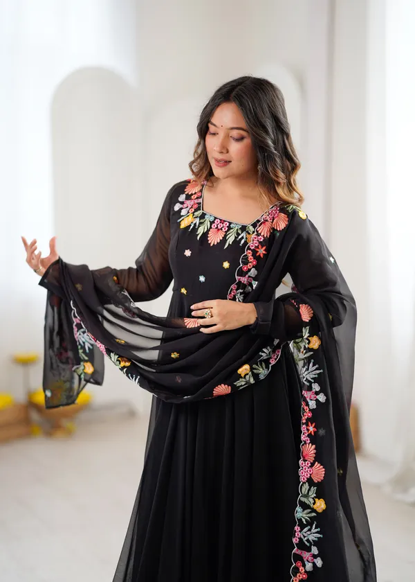 Black_Floral_Embroidered_Anarkali_Suit_with_Dupatta