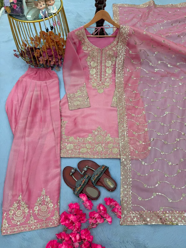 Elegant_Baby_Pink_Embroidered_Straight_Kurta_Pant_Set