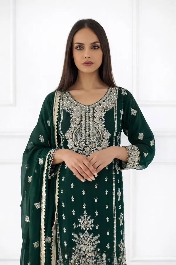 Elegant_Green_Embroidered_Suit_Set_With_Dupatta