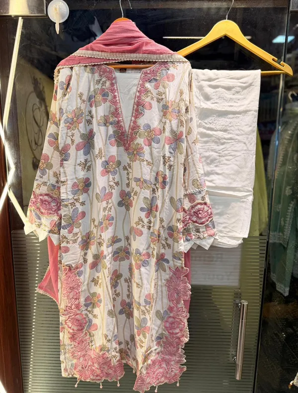 Floral_Printed_Cotton_Kurta_Set_for_Women_with_Pink_Dupatta