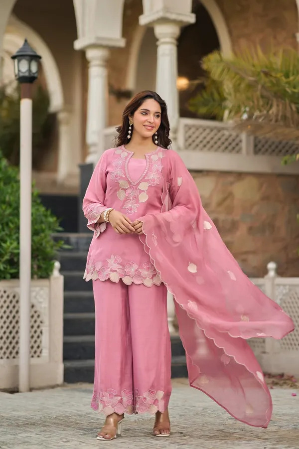 Luxury_Dusty_Pink_Party_Wear_Pakistani_Suit