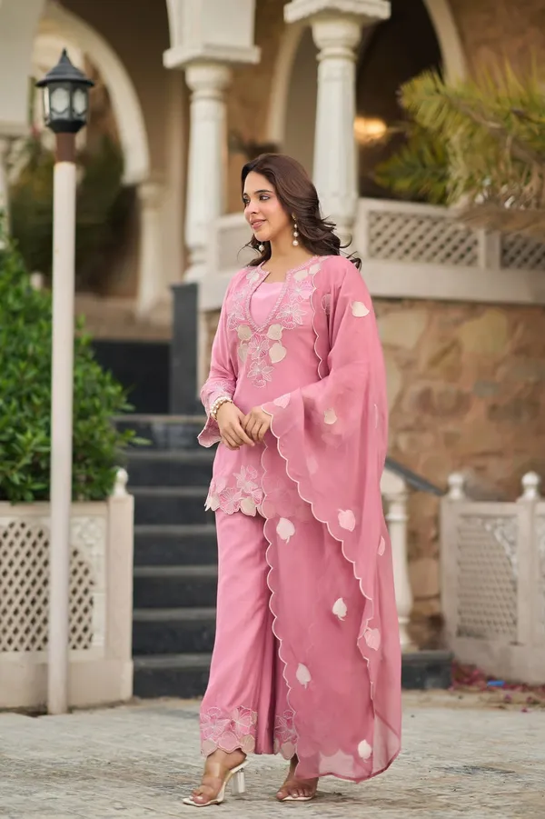 Luxury_Dusty_Pink_Party_Wear_Pakistani_Suit