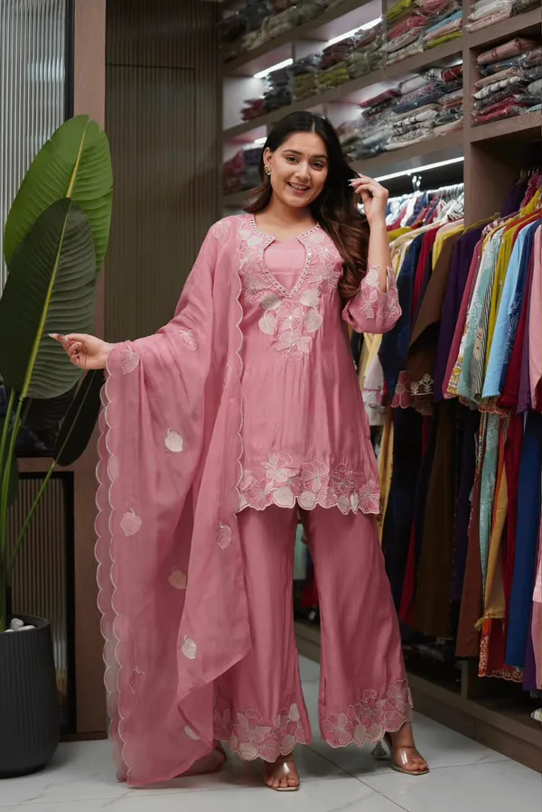 Luxury_Dusty_Pink_Party_Wear_Pakistani_Suit