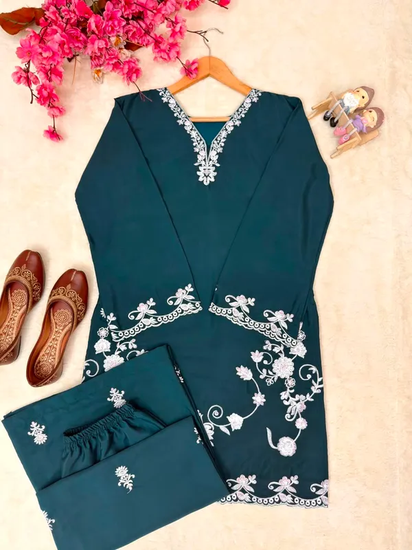 Midnight_Bloom_Embroidered_Kurta_Set