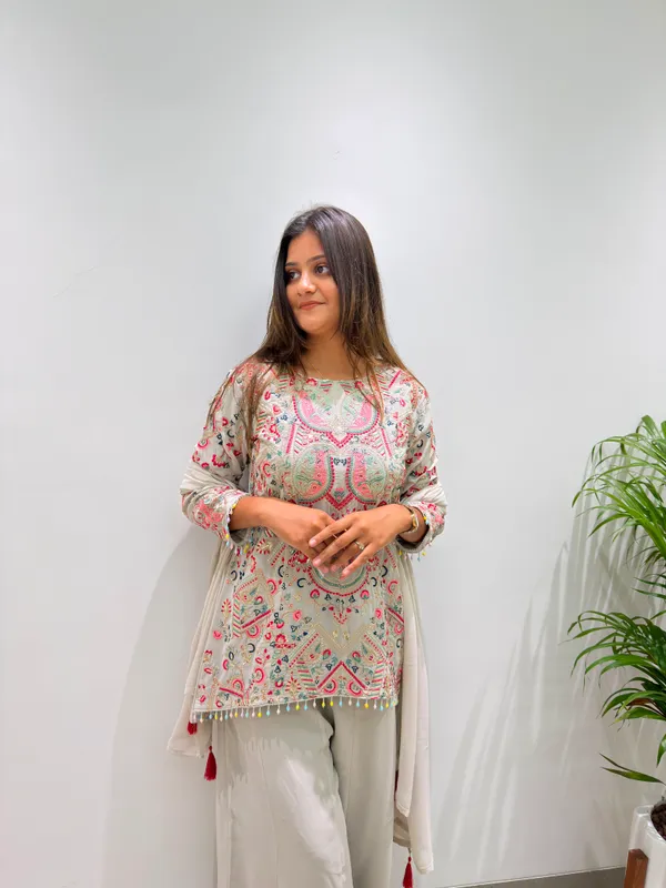 Pastel_Embroidered_Salwar_Suit_Set_for_Women