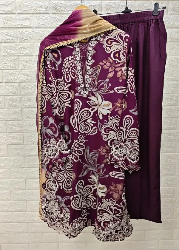 Purple_Floral_Printed_Embroidered_Kurta_Pant_Set_With_Dupatta