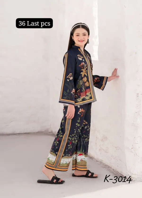 Navy_Blue_Embroidered_Floral_Kurta_Set_for_Girls