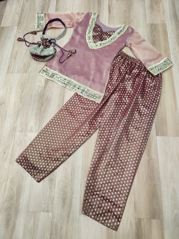 Royal_Dusty_Rose_Punjabi_Suit_for_Women