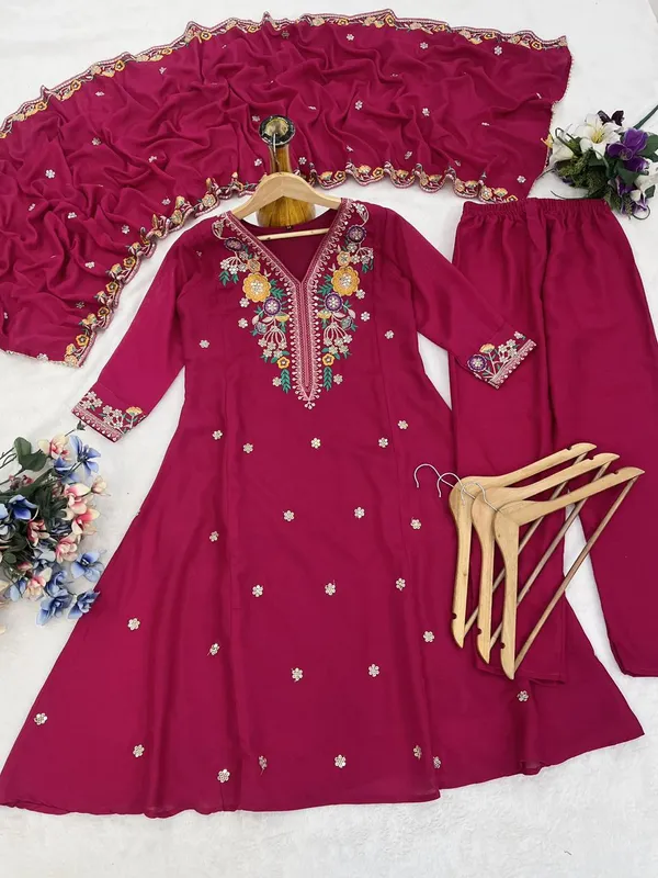Royal_Magenta_Embroidered_Kurta_Pant_Set_With_Dupatta