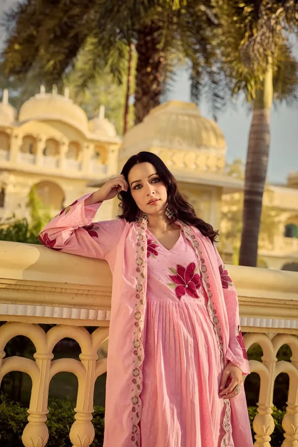 Pink_Silk_Floral_Embroidered_Anarkali_Suit_Set_For_Women