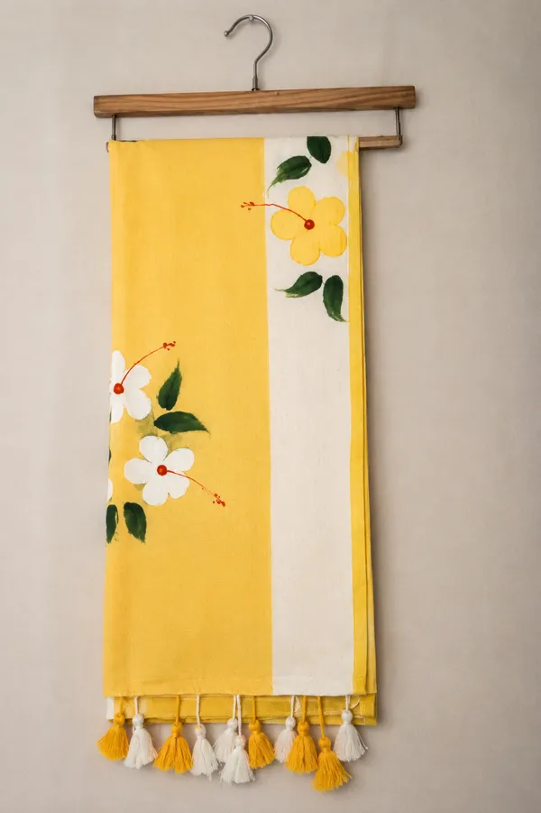Yellow_Off_White_Mul_Cotton_Floral_hand_painted_Saree_For_Women