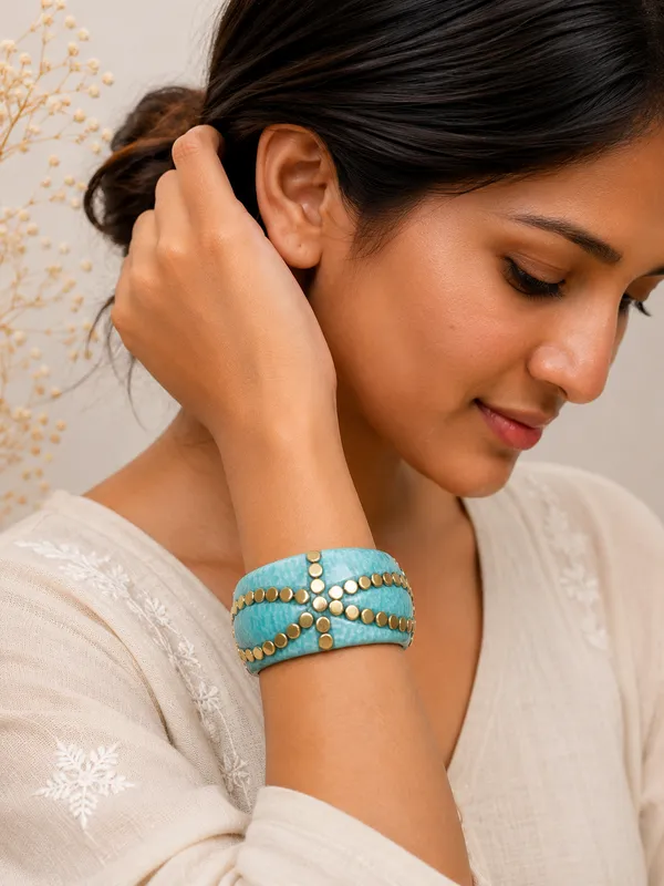 Aquarelle_Sky_Resin_Studded_Wide_Bangle_For_Women