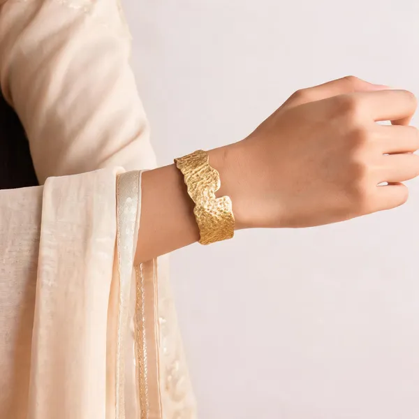 Golden_Muse-_Anti_Tarnish_Hammered_Cuff_Bangle_For_Women