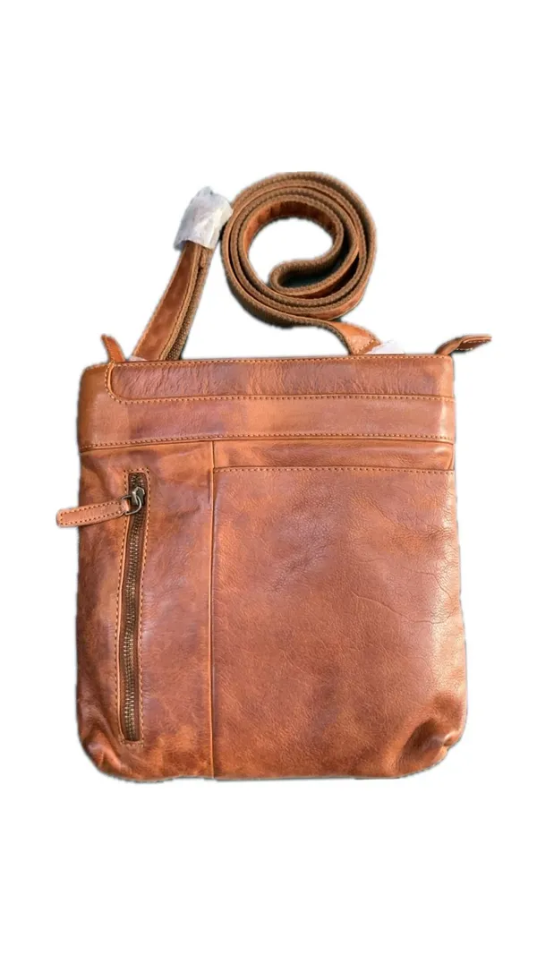 Tan_Leather_Crossbody_Messenger_Bag_For_Men_And_Women