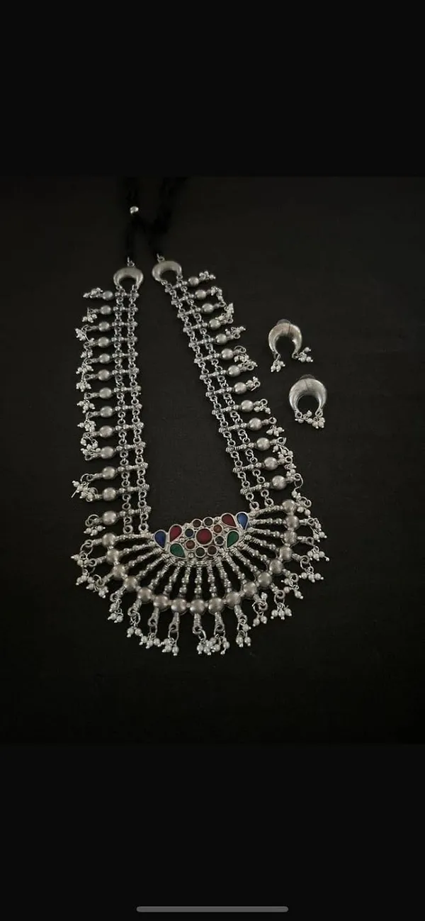 Oxidised_Silver_Necklace_Set_With_Crescent_Earrings