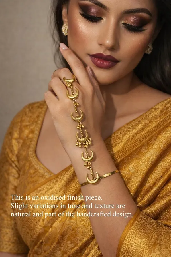 Crescent_Moon_Hand_Harness_Ring_Bracelet