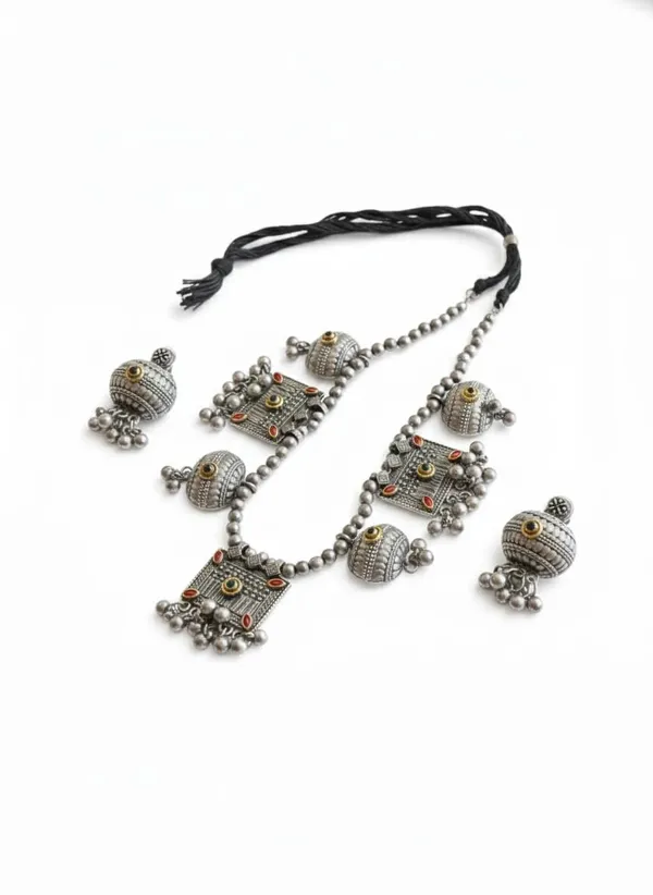 Oxidised_Silver_Necklace_And_Earrings_Set