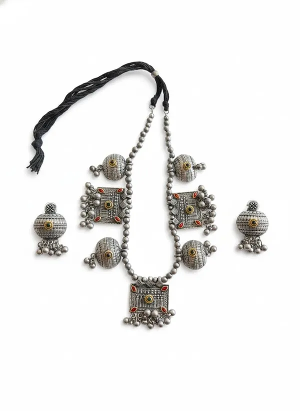 Oxidised_Silver_Necklace_And_Earrings_Set