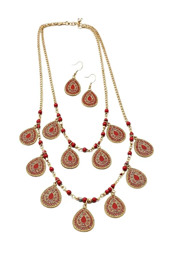Layered_Necklace_Set_With_Earrings