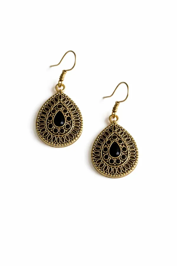Teardrop_Pendant_Necklace_Set_With_Earrings