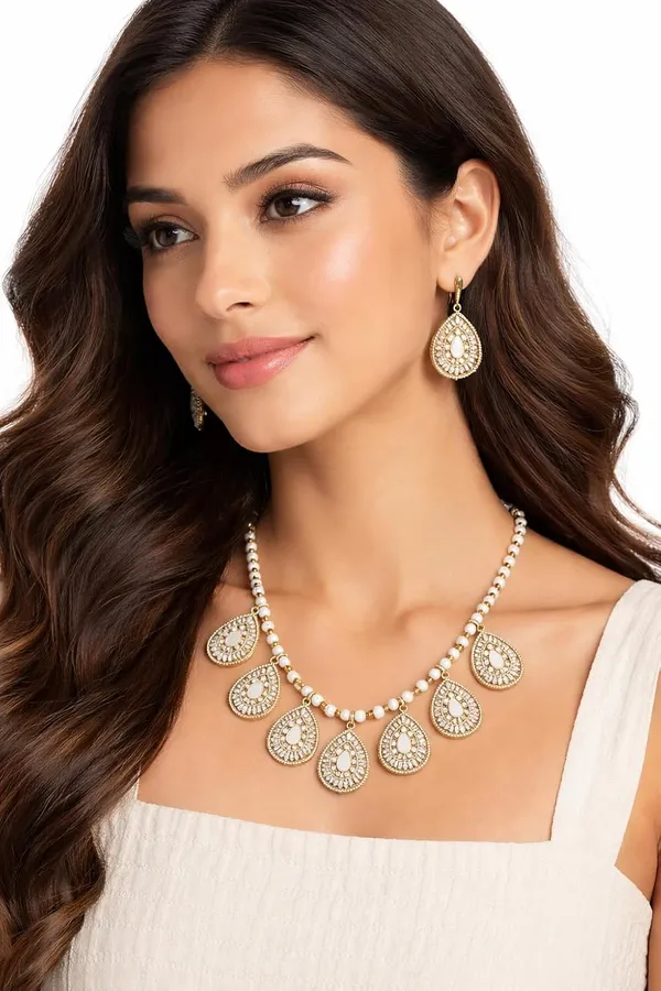 Teardrop_Pendant_Necklace_Set_With_Earrings