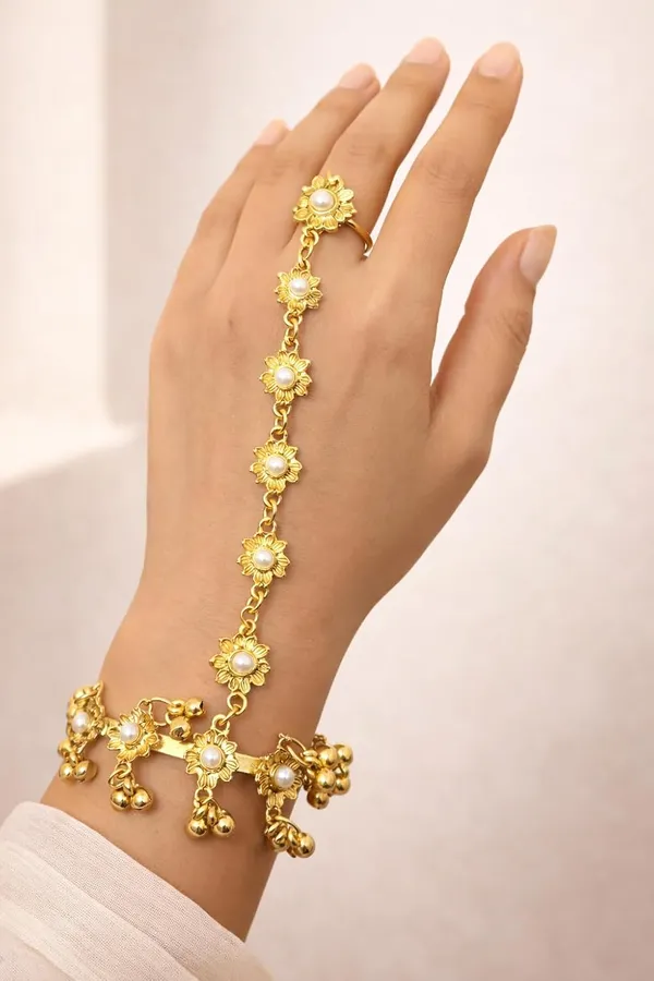 Floral_Haathphool_With_Beads