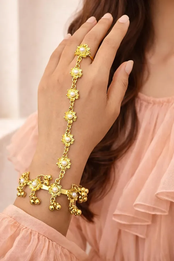 Floral_Haathphool_With_Beads
