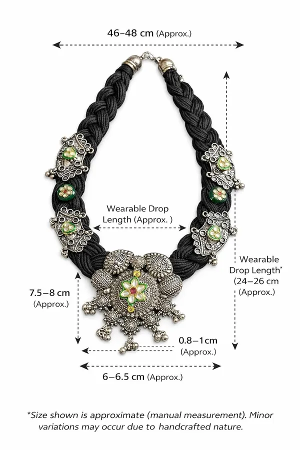 Jute_Necklace_With_Metal_Motifs