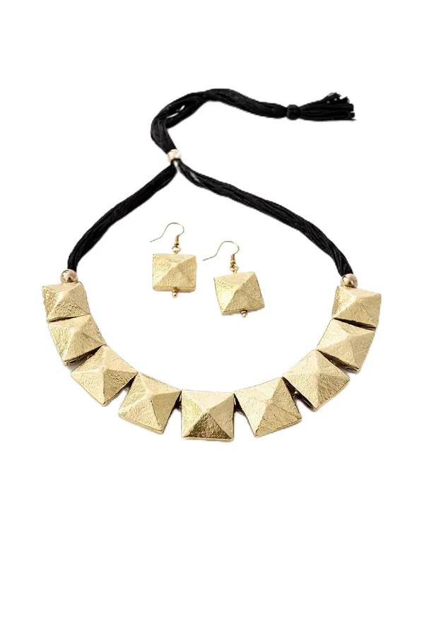 Oxidised_Choker_Necklace_Set_With_Earrings