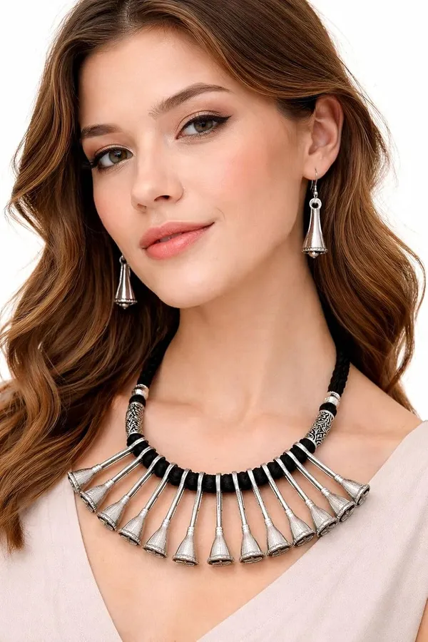 Oxidised_Choker_Necklace_Set_With_Earrings