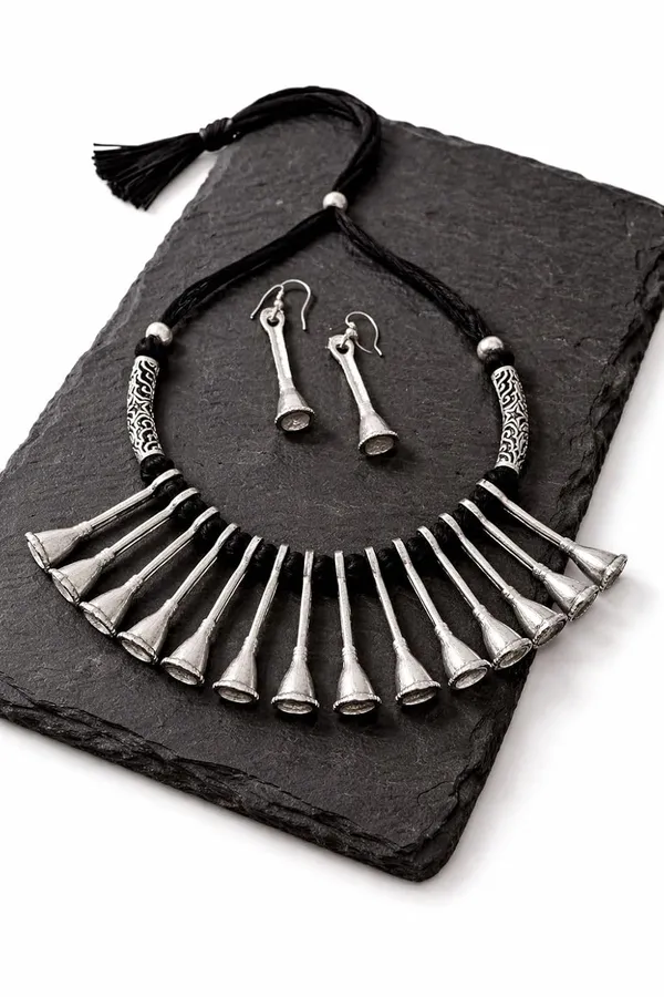 Oxidised_Choker_Necklace_Set_With_Earrings