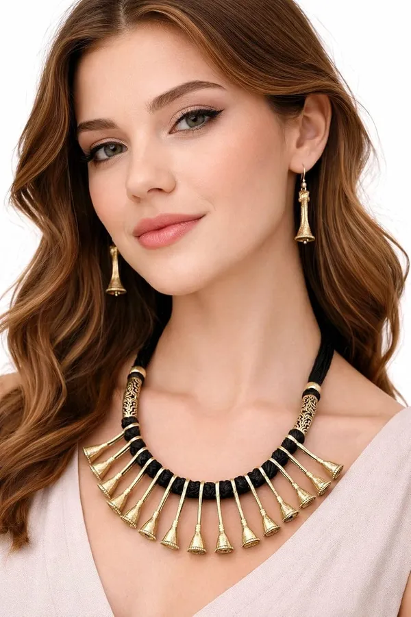 Choker_Necklace_Set_With_Earrings