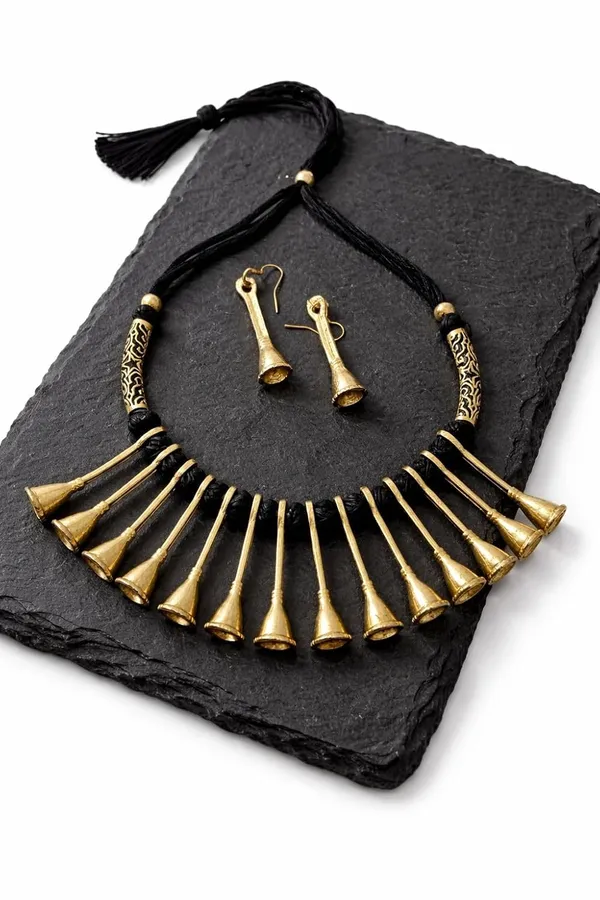 Choker_Necklace_Set_With_Earrings