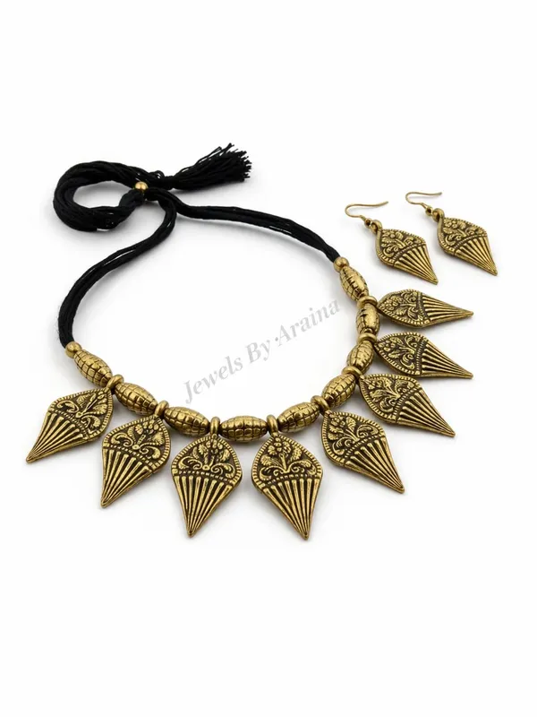 Oxidised_Statement_Necklace_Set_With_Earrings