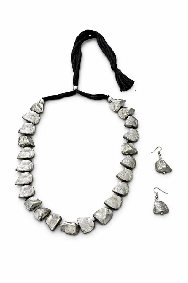 Oxidised_Tribal_Necklace_Set_With_Earrings